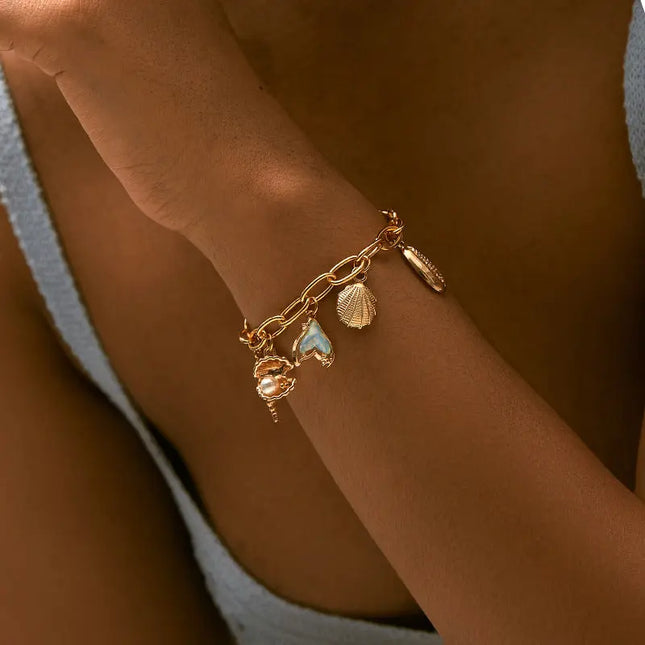 Golden Seashell Charm Bracelet – 18K Gold Plated null