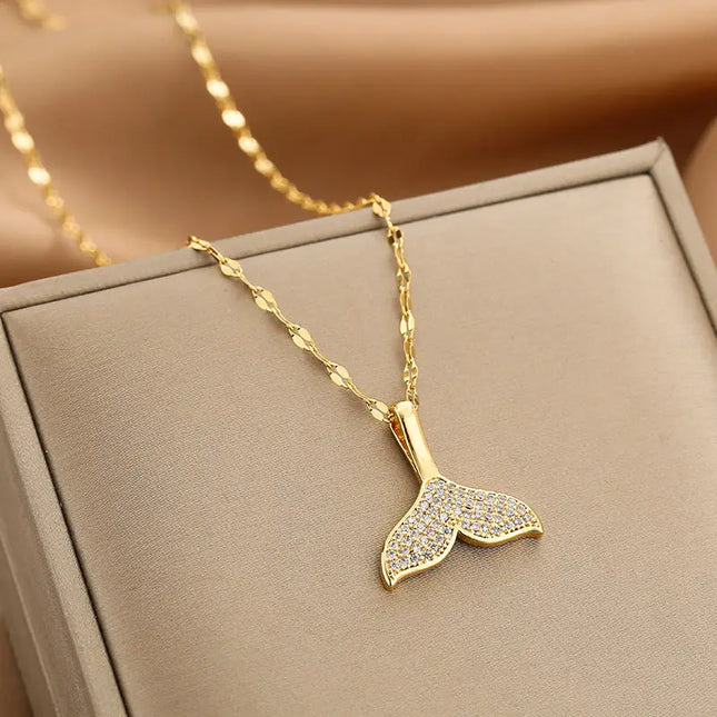 Gold Luxurious Diamond-studded Titanium Steel Necklace Women's Fashion Jewelry Europe Wholesale