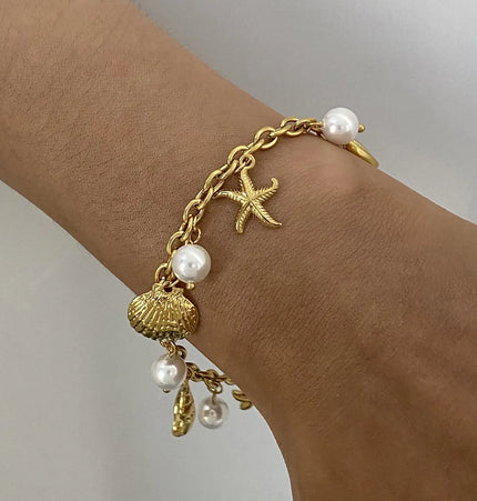 Shell &amp; Pearl Charm Summer Bracelet 18K gold null