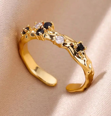 Mild Luxury Retro 18K Gold Plated Emerald Love Ring null