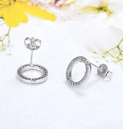 Round Crystal Circle Stud Earrings null