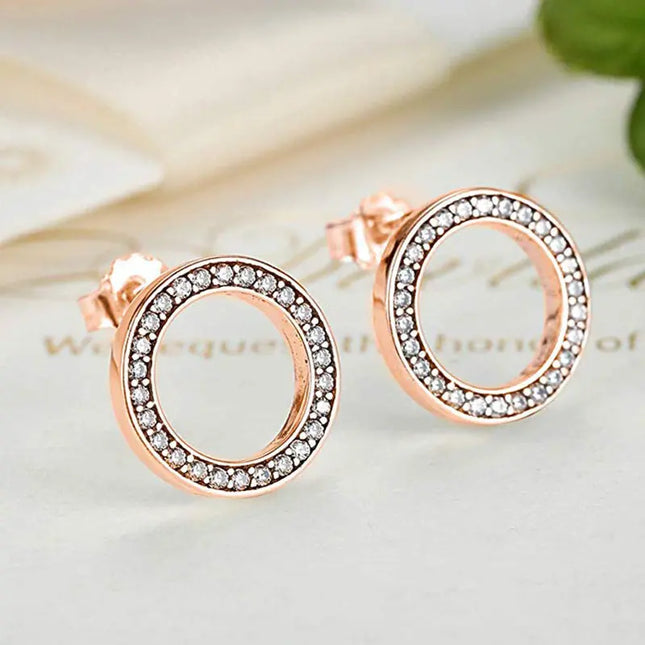 Round Crystal Circle Stud Earrings null