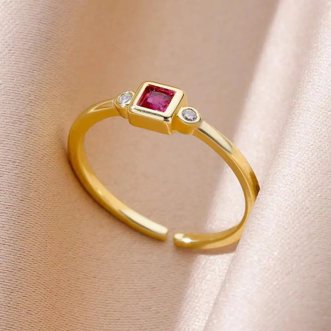 Mild Luxury Retro 18K Gold Plated Emerald Love Ring null