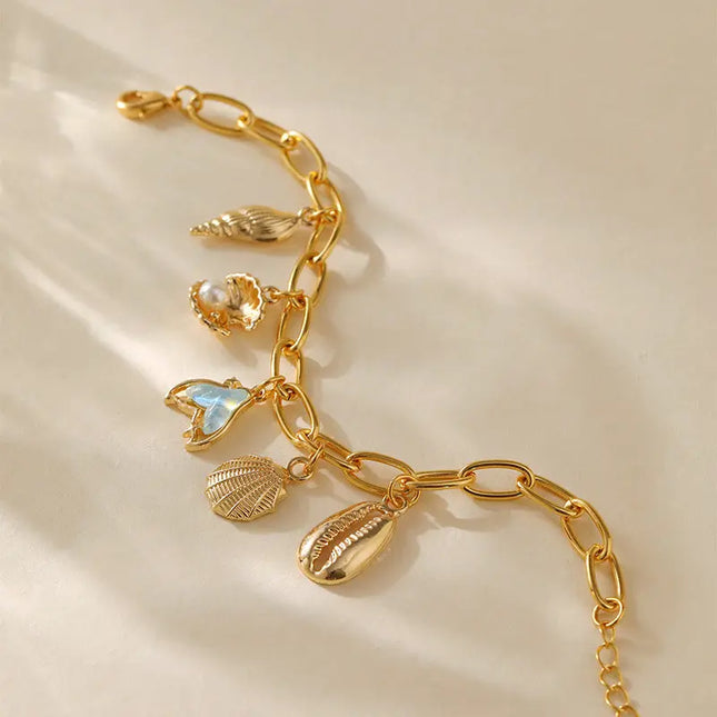Golden Seashell Charm Bracelet – 18K Gold Plated null