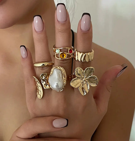 French Court-Style Vintage Gold Ring Set – Adjustable Rings null