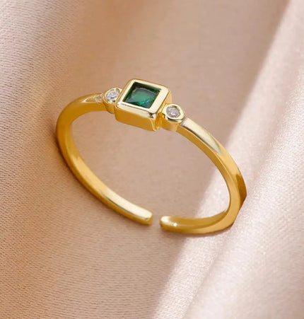 Mild Luxury Retro 18K Gold Plated Emerald Love Ring null