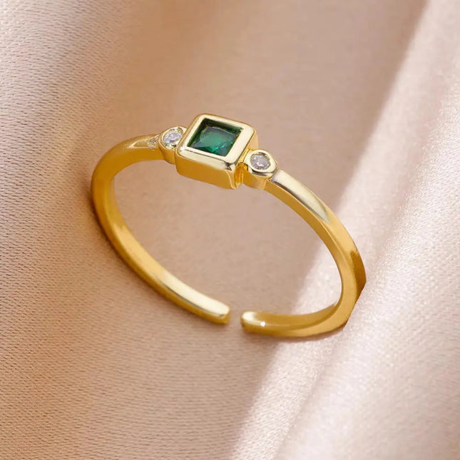 Mild Luxury Retro 18K Gold Plated Emerald Love Ring null