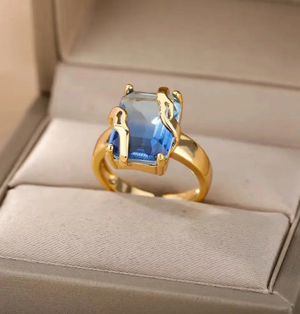 Mild Luxury Retro 18K Gold Plated Emerald Love Ring null